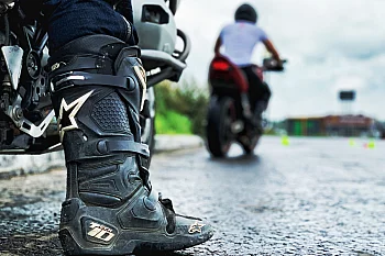 Stivali e scarpe da moto